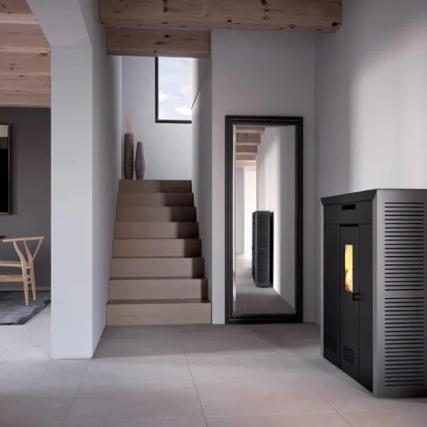 Poêle à granulés DAGLAN slim 9 acier canalisable 9 kW - INVICTA