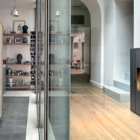 Poêle à granulés canalisable MCZ Doc Comfort Air 9 UP Puissance 8.80kW Sortie Fumée Supérieure – Image 11
