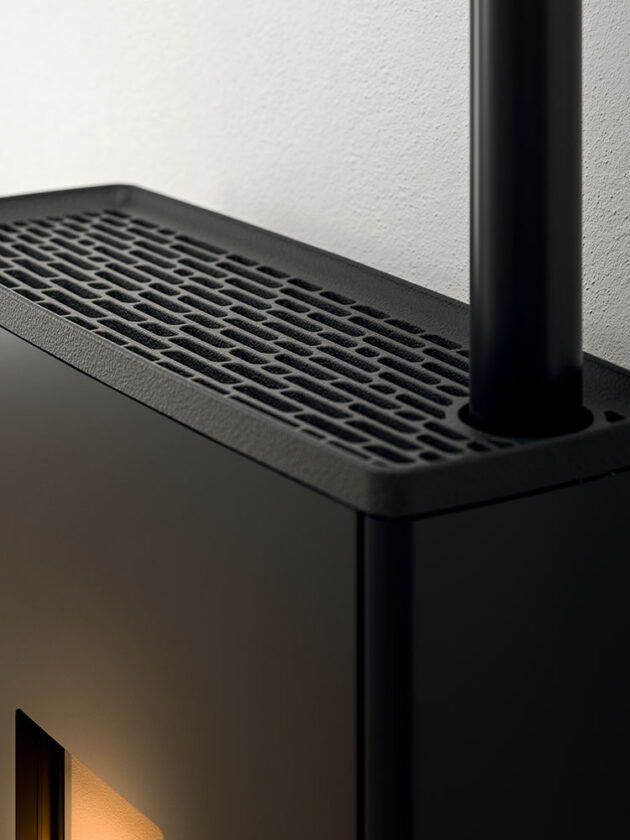 Poêle à granulés canalisable MCZ Doc Comfort Air 9 UP Puissance 8.80kW Sortie Fumée Supérieure – Image 7